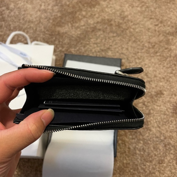 Prada key pouch - Picture 8 of 9